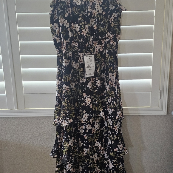 Beautiful Rachel Roy Gown - Picture 5 of 8